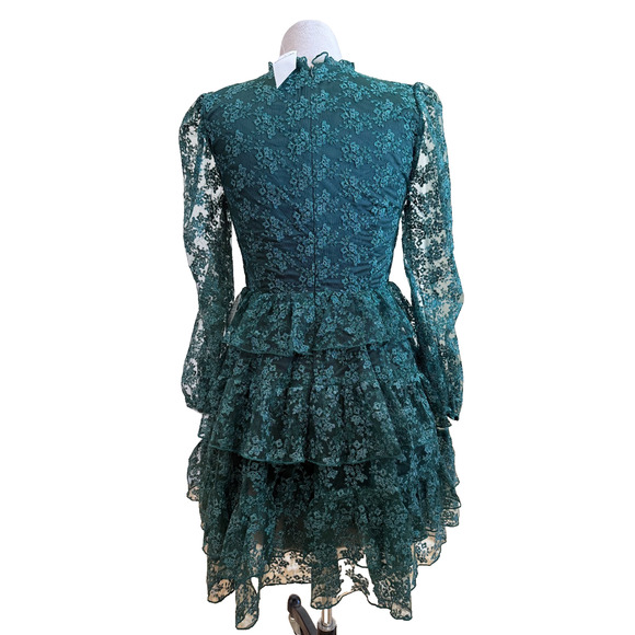 Rachel Parcell Lace Tiered Dress โ Emerald Green โ Size M โ New with Tags - Picture 2 of 3